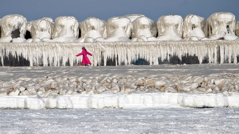 Illustration for article titled These alien-looking ice sculptures formed all on their own